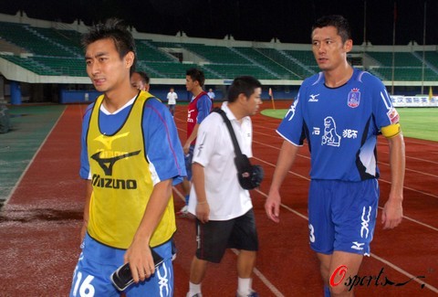 罗尔费斯：药厂在对抗中太软了，我们退缩了、在躲着身体对抗（罗尔费斯：勒沃库森对抗强度不足，我们在退缩并回避身体拼抢）