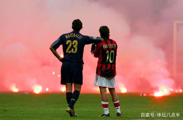 意甲最新积分战报 那不勒绝杀尤文 超国米1分登顶 罗马连败仍第4（意甲积分榜最新局势：那不勒斯绝杀尤文，反超国米1分登顶，罗马连败仍守第4）