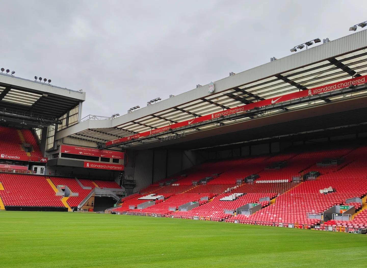 连续两赛季带不同球队欧战做客安菲尔德，阿隆索成历史第三人（阿隆索连续两季率不同球队在欧战客战安菲尔德，成历史第三人）