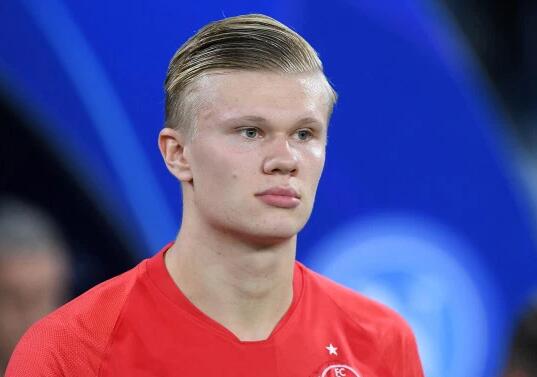 湖北女足历史首次闯入全运会决赛，王霜哭着感叹：太不容易了（湖北女足首进全运会决赛，王霜落泪直言：来之不易）