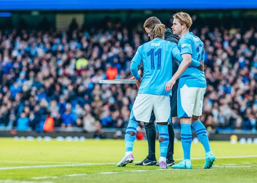 恒大足校3-1逆转申花，提前一轮夺得U15精英联赛冠军（恒大足校3-1逆转申花，提前一轮加冕U15精英联赛冠军）