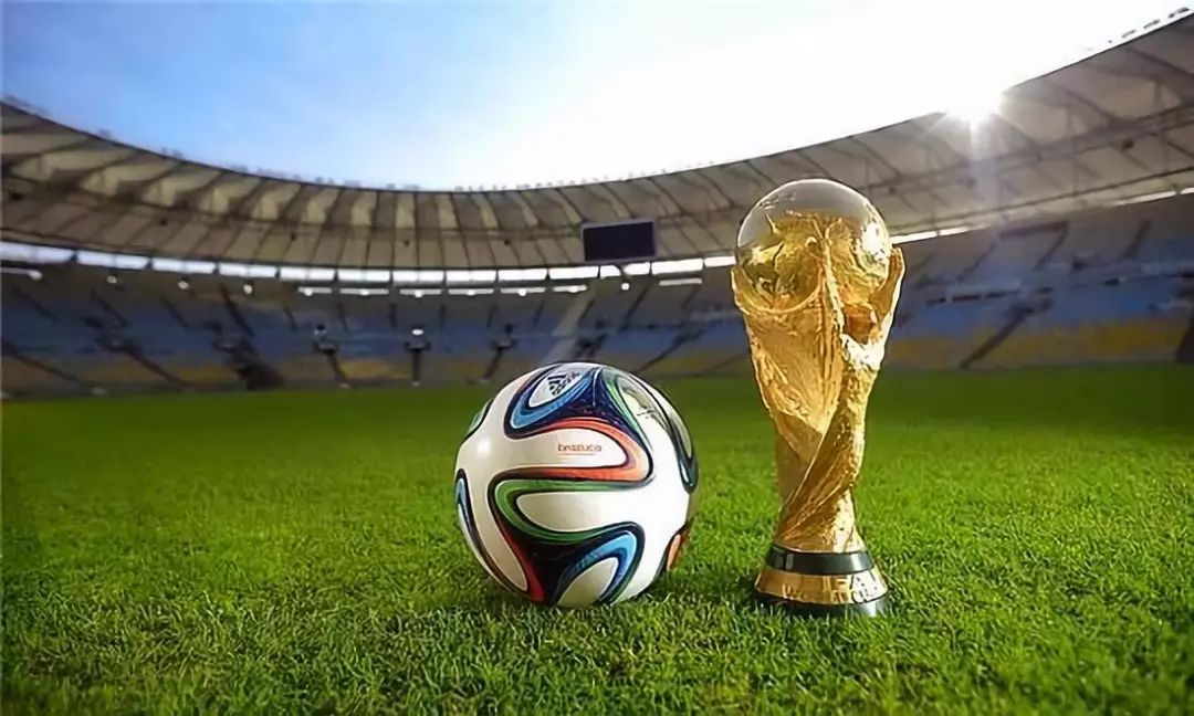 杜兰特半场20分，谢泼德高效，火箭半场57-57独行侠（杜兰特半场轰20分，谢泼德高效发挥，火箭与独行侠半场战成57平）