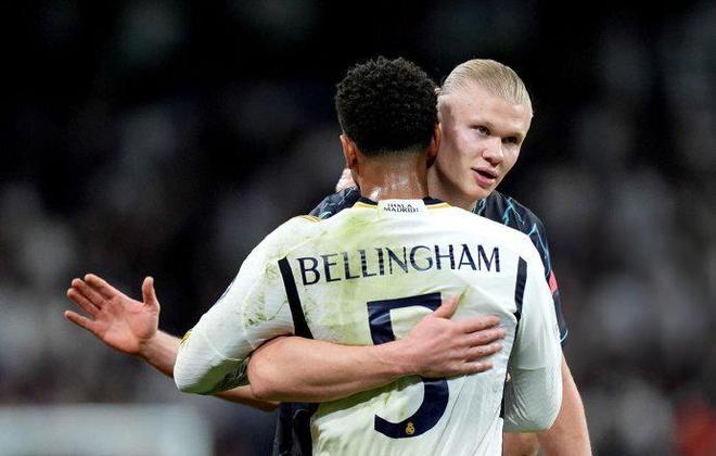 挪威后卫：中场休息时哈兰德让我们多传中，最后奏效了（挪威后卫透露：中场休息哈兰德要求加强传中，最终见效）