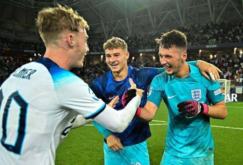 英超半场：休姆、麦卡利斯特均中框，利物浦0-0桑德兰（英超半场战报：休姆与麦卡利斯特先后中框，利物浦暂0-0桑德兰）