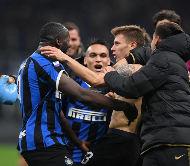 记者：兰克尔-泽经常在赛前要钱，首发迟迟不定也有他的原因（记者称兰克尔-泽屡次在赛前索要费用，首发迟迟未定也与他有关）