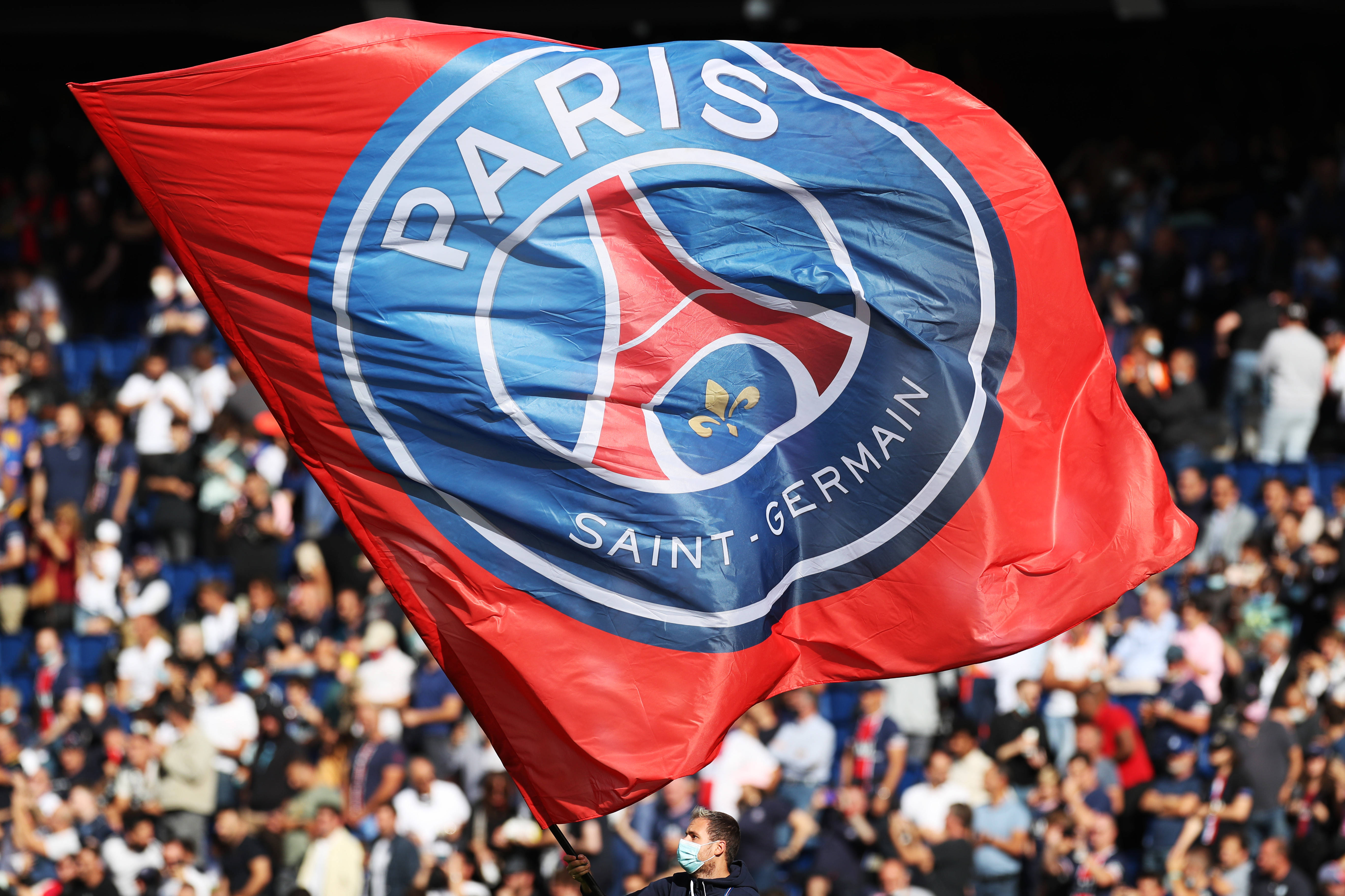 掘金约基奇三双末节爆发（约基奇砍三双 末节发力助掘金）