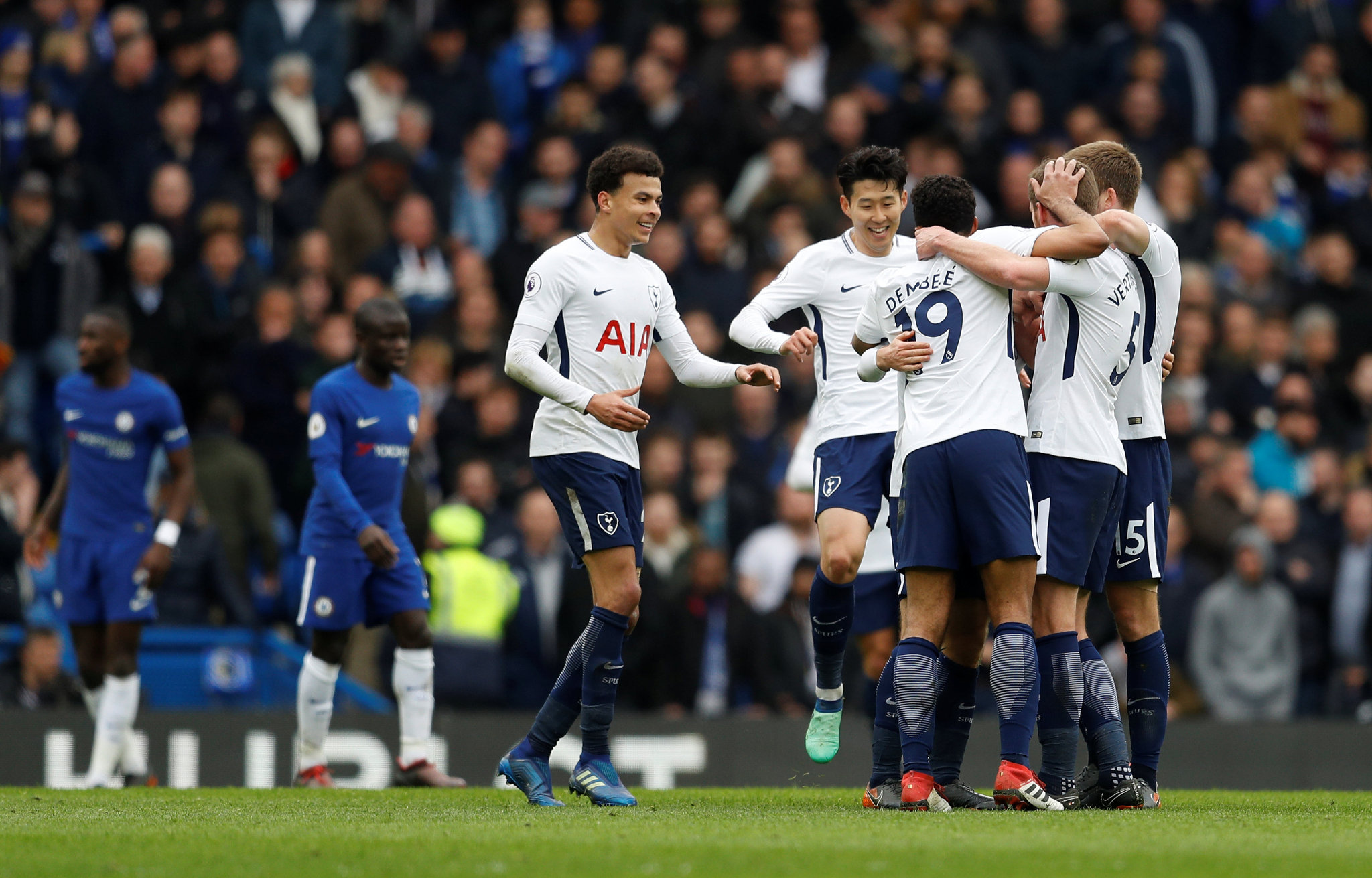 TA：梅里诺表现高效，阿尔特塔的强势首发阵容收效显著（TA：梅里诺高效发挥，阿尔特塔强势首发见成效）