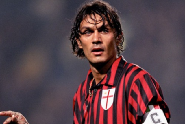 TA：阿森纳未积极推动冬窗出售球员；预计明夏将买断因卡皮耶