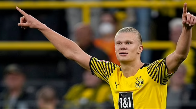 海港战武里南联海报：以物理试卷为背景，解“南”题（海港迎战武里南联海报：物理试卷背景，攻克“南”题）