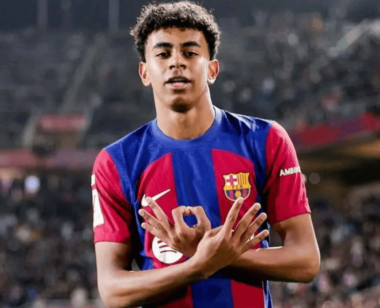 主场3-0完胜！栃木市FC提前一轮队史首度升入日职乙（栃木市FC主场3-0告捷，提前一轮队史首次升上日乙）