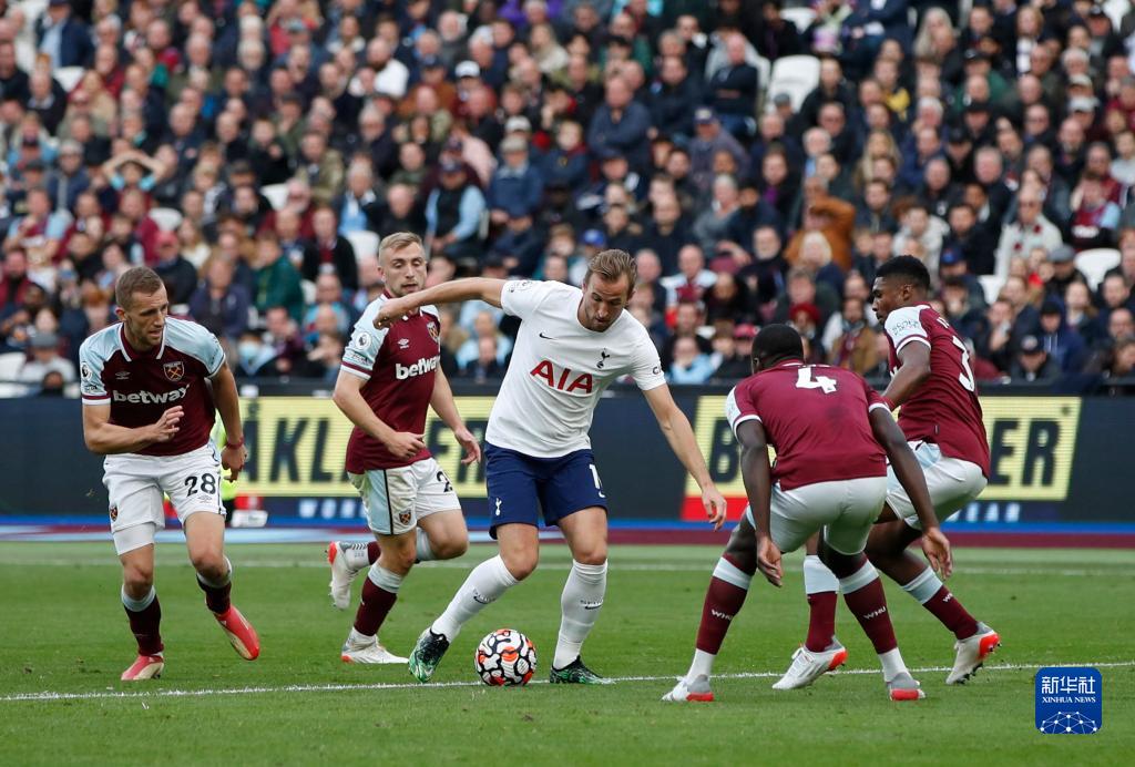 杨乐乐带儿子参加马术比赛！显疲惫汪涵又缺席，11岁沐沐有点紧张