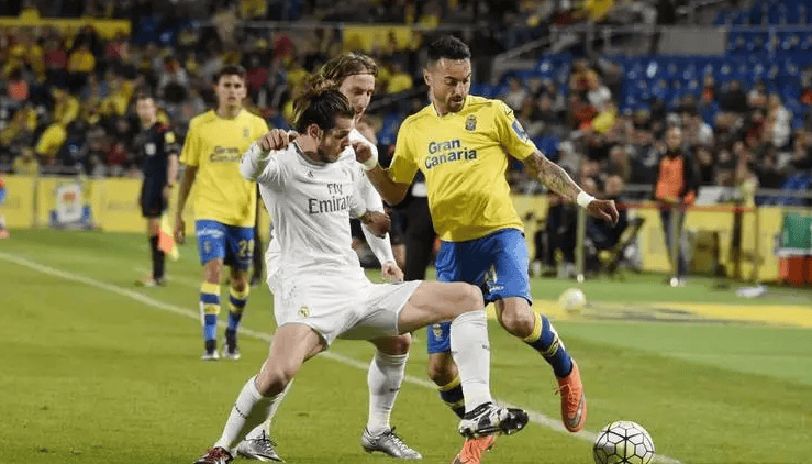 王上源：当年去欧洲试训太煎熬，大概一年时间活在未知世界里（王上源：当年赴欧试训艰难至极，近一年都在不确定中度过）