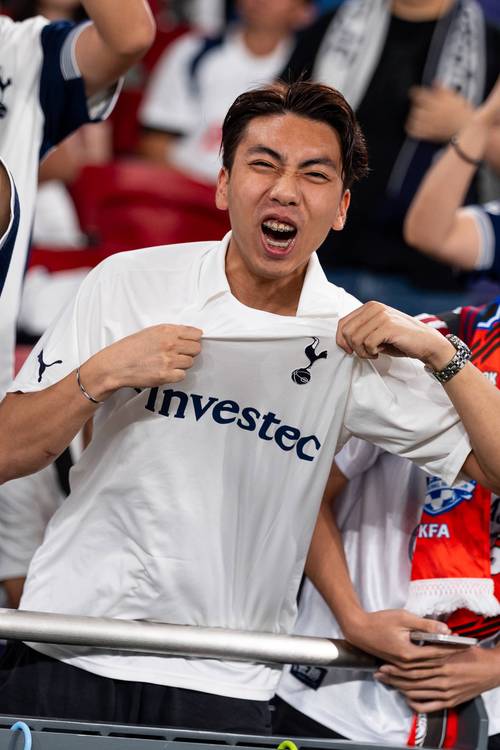 阿圭罗：阿根廷能赢2026世界杯；梅西是巴萨队史最重要的球员（阿圭罗：阿根廷有望夺得2026世界杯，梅西是巴萨队史最关键人物）